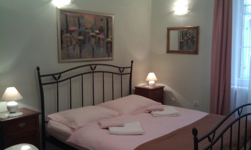 Adagio Theatre Apartment Split Zimmer foto