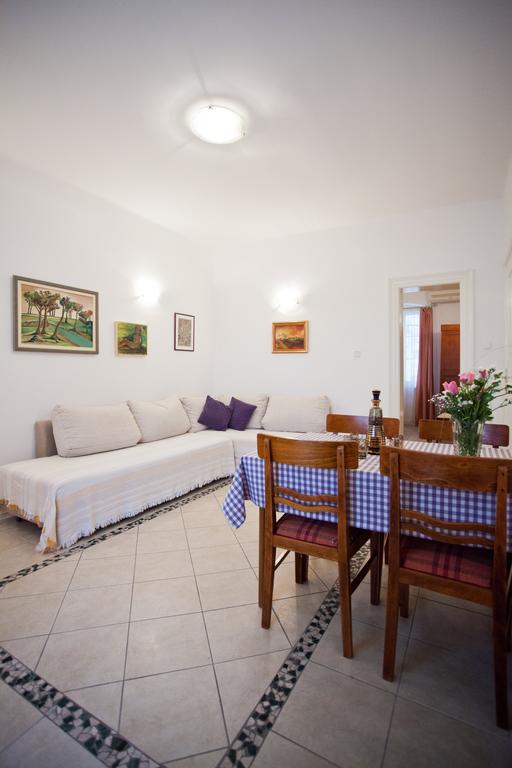 Adagio Theatre Apartment Split Zimmer foto